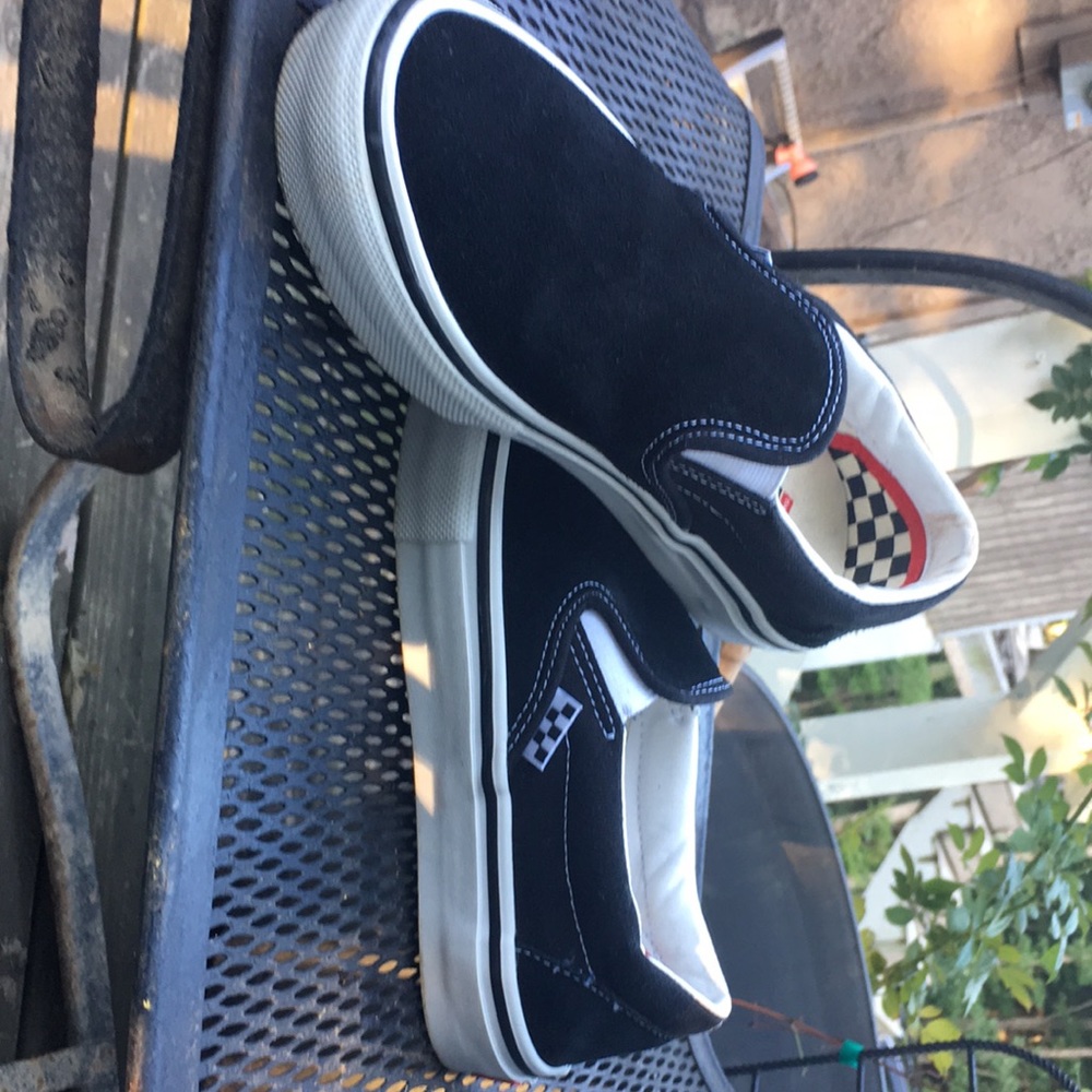 Vans brand new never wore men’s or women’s super cute black and white